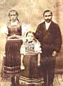 Rodina Viliačikovcov, tlačiarenského robotníka v Lučenci (r. 1910)